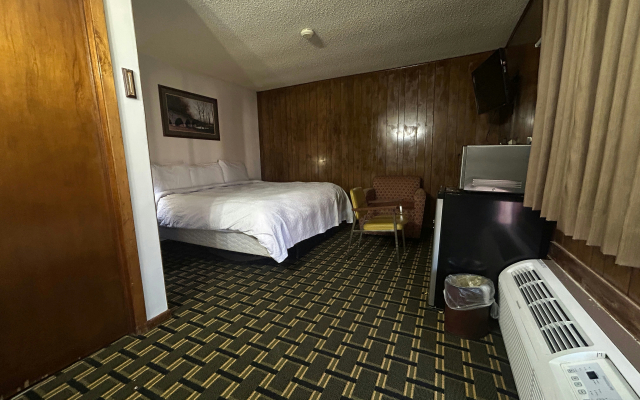 Big 12 Motel