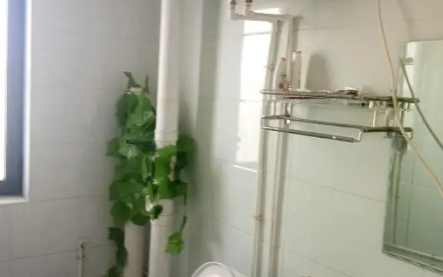 Wuwei Qiyou Space Capsule Hostel