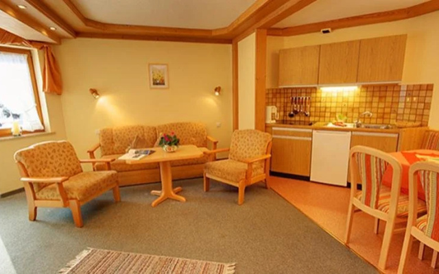 Gästehaus Strasser Hotel Garni