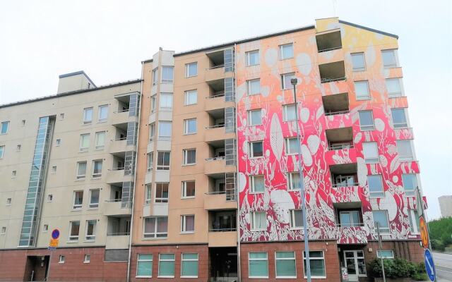 Отель Hiisi Homes Helsinki Sörnäinen вид на фасад