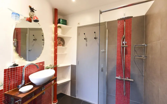 Sacre Coeur Hideaway