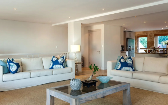 Geneva Drive Luxury Villa