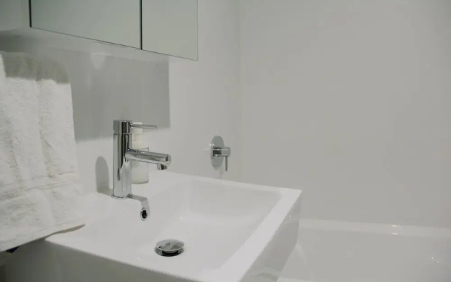 New Oriental Service Apartment