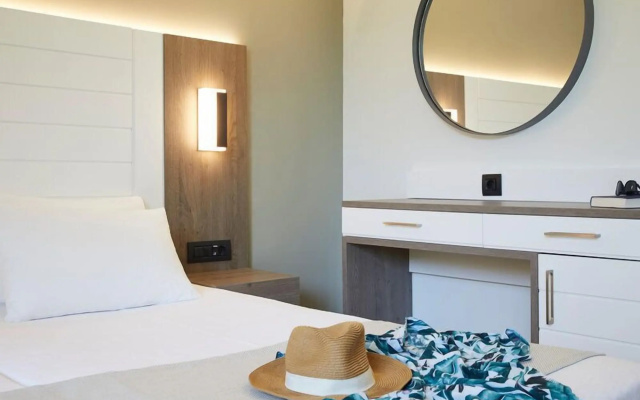 Отель Alex Beach Hotel - Bungalows