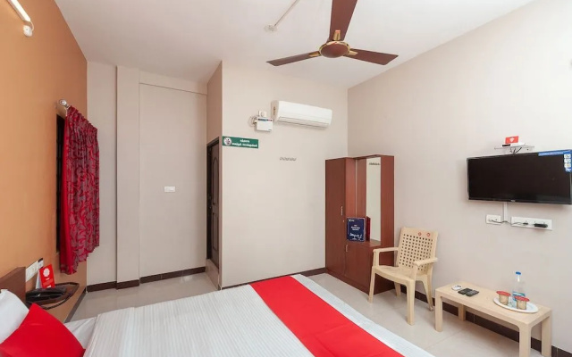 Oyo 29278 Sri Laya Guest House