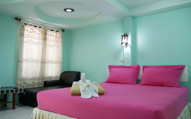 Lannathong Resort