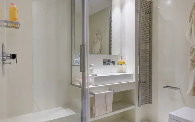 Domus Domitia Luxury House