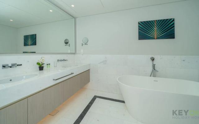 KOHH – 1BR in The Palm Tower