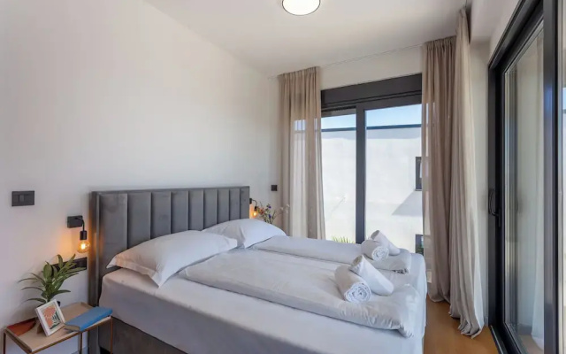 Villa Emma With Pool and sea view