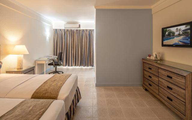 Time Out Hotel