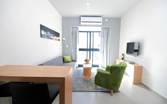 Hillel 11 Hotel