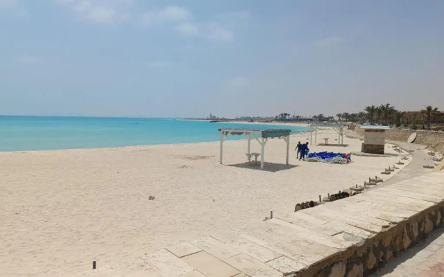lazorde Bay chalet sea and pool view