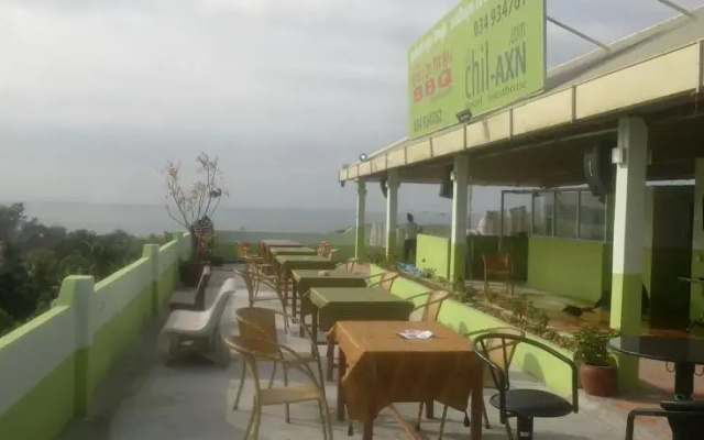 Big Johns Chil-axn Hostel & BBQ