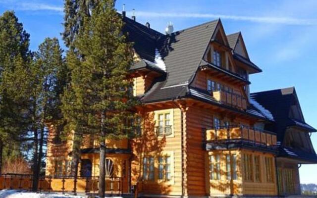 Отель Ośrodek Wypoczynkowy Tatrzańska Закопане вид на фасад