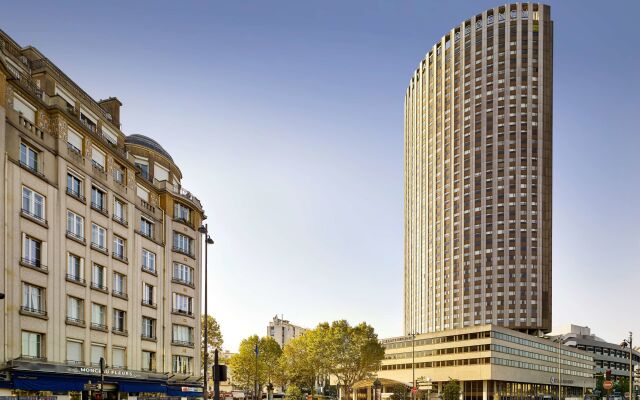 Отель Hyatt Regency Paris Etoile вид на фасад