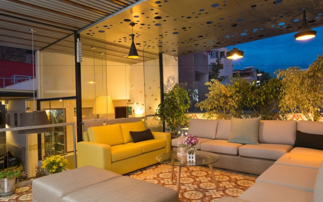 Costana 702 Hotel Boutique
