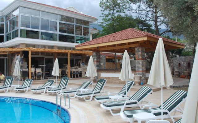 Cinar Hotel