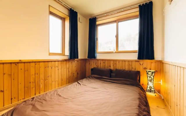 Toyako private log house