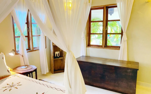 Allamanda Oleander Suite by YourHost
