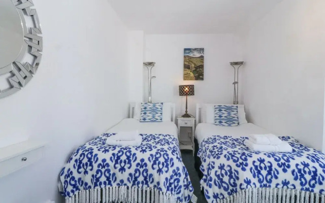 Sea View Apartment