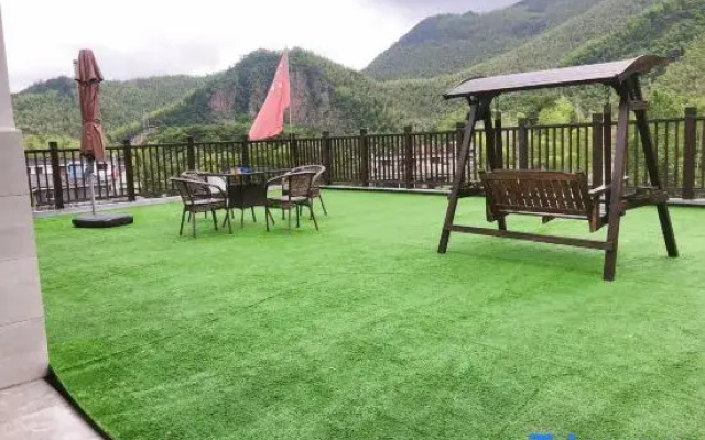 Jingxian Huisu Qiaojia B&B (Moon Bay Branch)