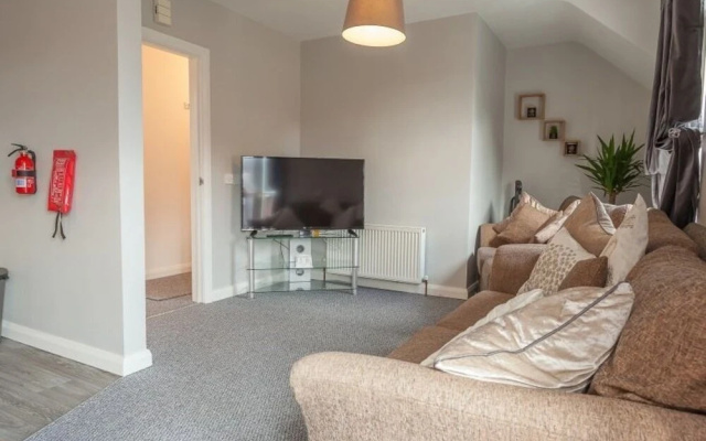 Belfast Budget Maldon Court 11