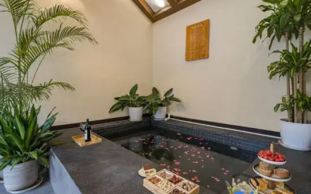 Lanhu Private Hot Spring Homestay (Beijing Baihewan)