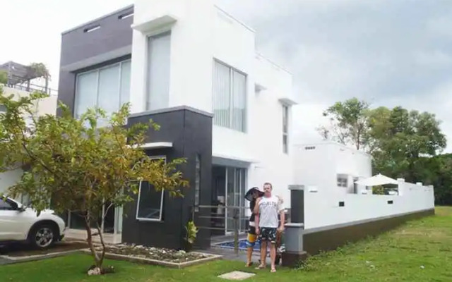 Villa Kaca