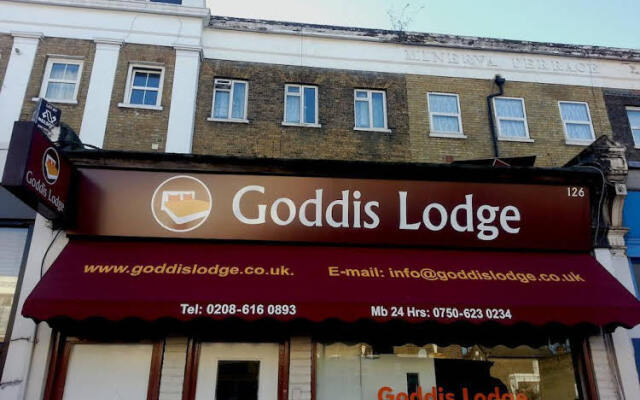 Отель Goddis Lodge Лондон вид на фасад