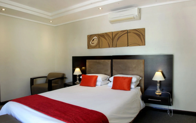 Urban Chic Boutique Hotel & Cafe