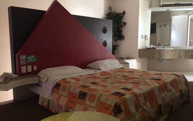 Motel Helsinky - Adults Only