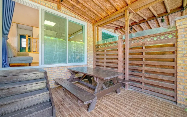 Gapyeong Swimteo Pet Pension