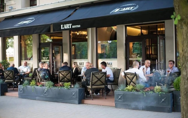 L'Art Hotel