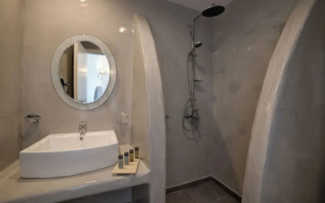 Remvi Suites