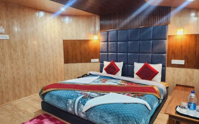 City plaza resort