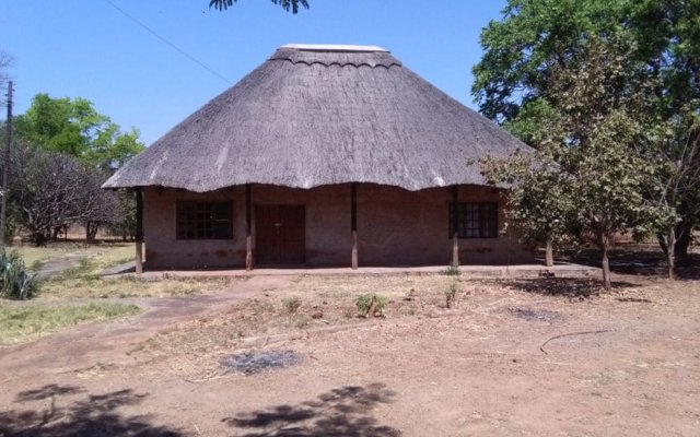Sir Nick's Livingstone Lodge in Livingstone, Zambia from 278$, photos, reviews - zenhotels.com hotel front