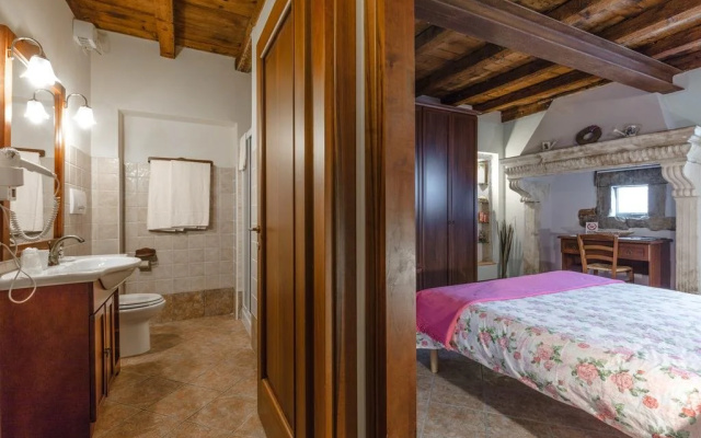 Borgo di Calmasino