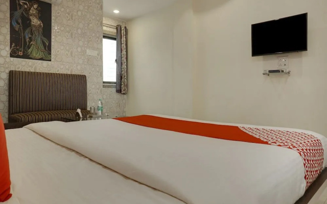 OYO 13902 Orient Bay Inn