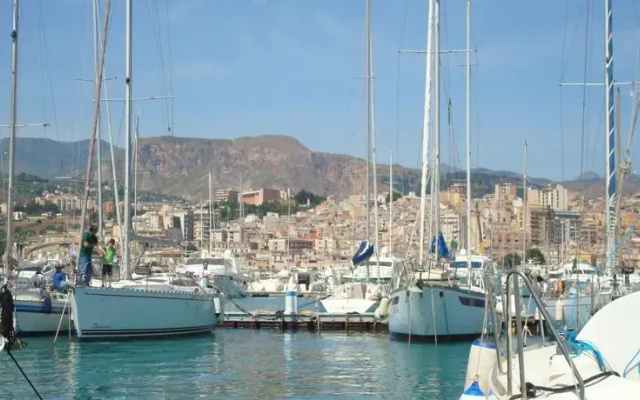 Sailboat Puvogel