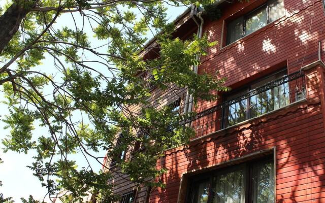 Ercan Inn Hotel вид на фасад