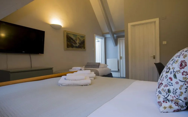 Daniele Hotel