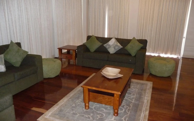 City Escape 3BD in Adelaides East End 6
