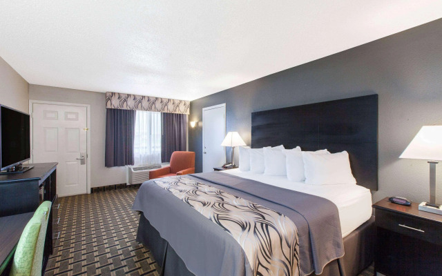 Days Inn by Wyndham Ennis
