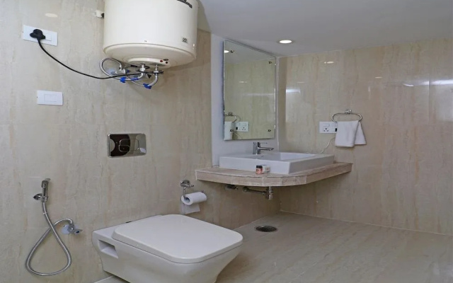 OYO 10327 The K Hotel