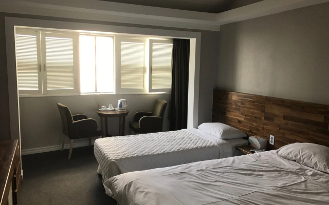 Ocean View Hotel