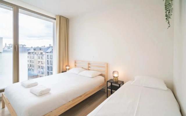 Opera Square Family Apartment for 10 Guests