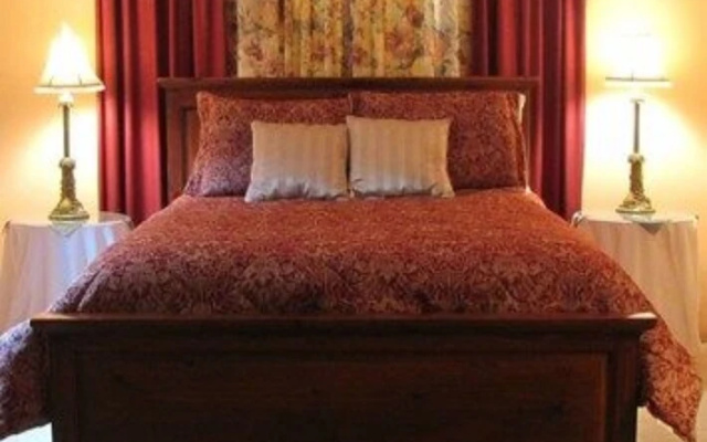 The Inn on Thistle Hill Bed & Breakfast and Wellness Center