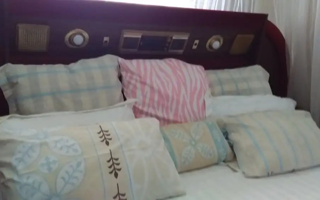 Flagship Piazza Hotel - Hostel