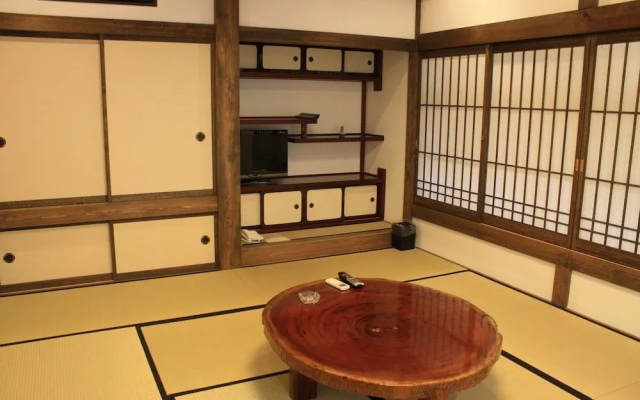 Miyamotoke