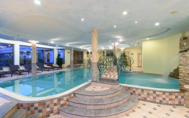 Hotel Atzinger - Family Resort Stubai